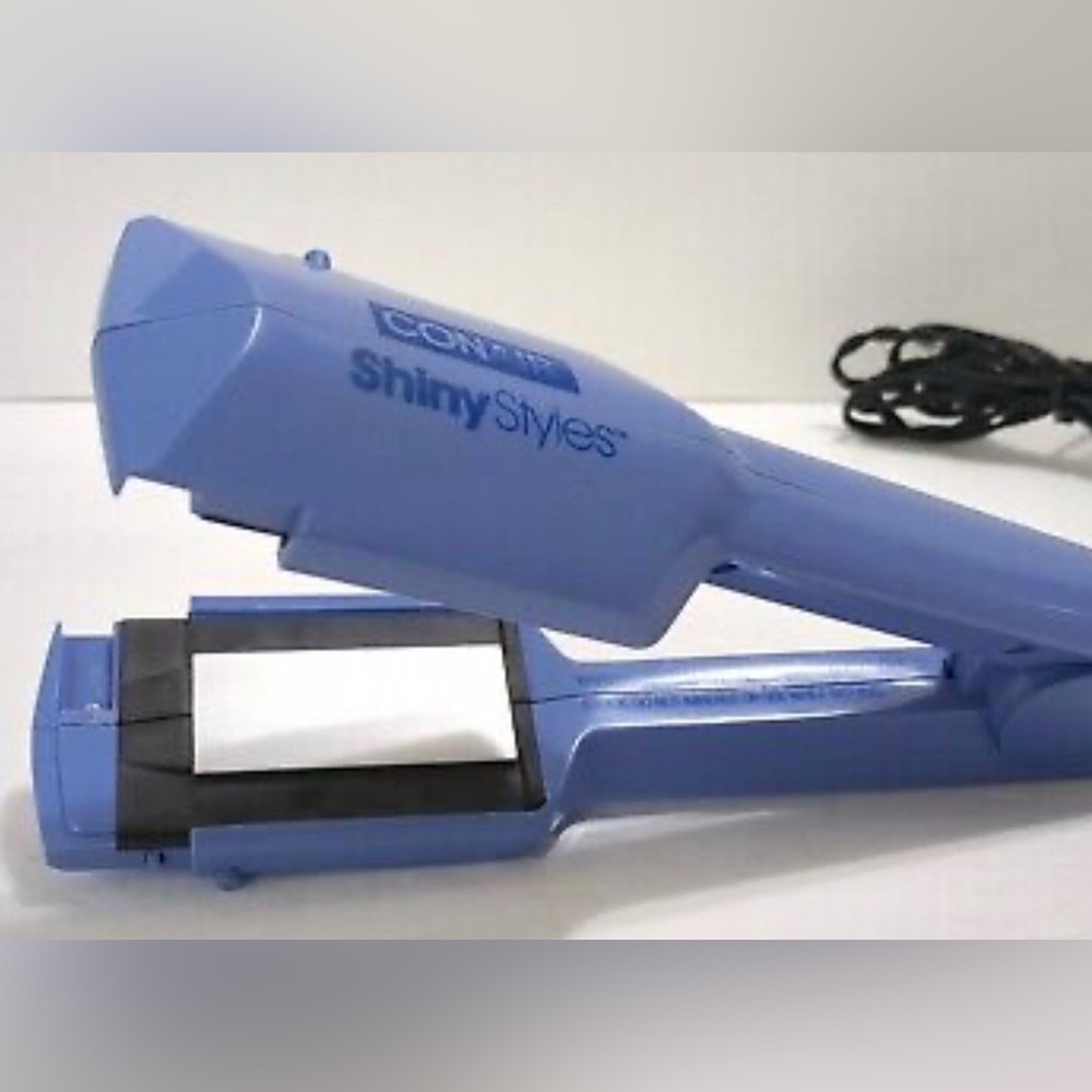 CONAIR ShinyStyles hair straightener